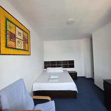 Privada Centro Cerca Tren Maria Zambrano Y Playa Muy Buena Conexion Wifi Проживание в семье *