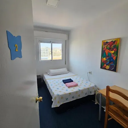 Проживание в семье Privada Centro Cerca Tren Maria Zambrano Y Playa Muy Buena Conexion Wifi Малага