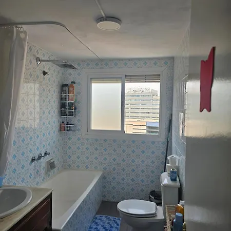 Privada Centro Cerca Tren Maria Zambrano Y Playa Muy Buena Conexion Wifi *
