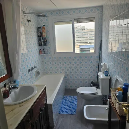 홈스테이 Privada Centro Cerca Tren Maria Zambrano Y Playa Muy Buena Conexion Wifi